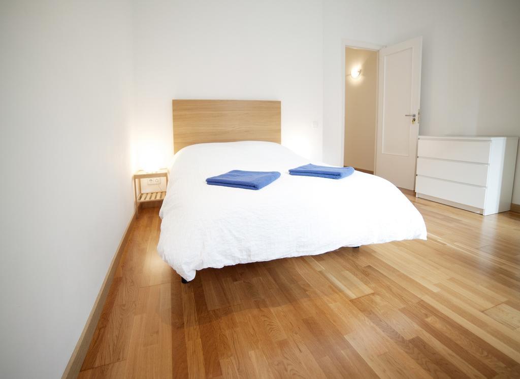 Apartment In Plaza Catalunya Barcelona Rum bild